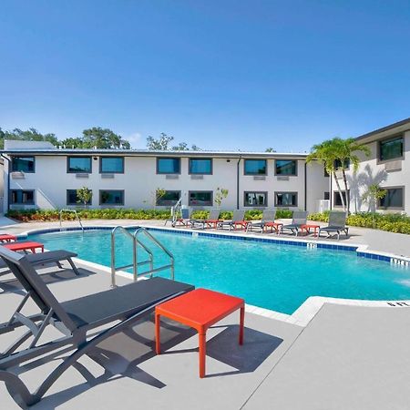 Motel 6-Fort Lauderdale, Fl ภายนอก รูปภาพ