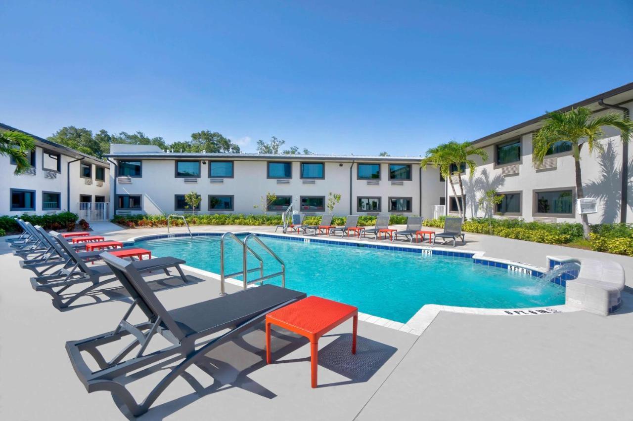 Motel 6-Fort Lauderdale, Fl ภายนอก รูปภาพ