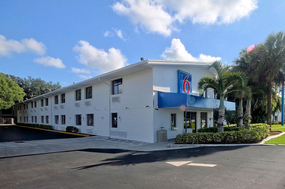 Motel 6-Fort Lauderdale, Fl ภายนอก รูปภาพ