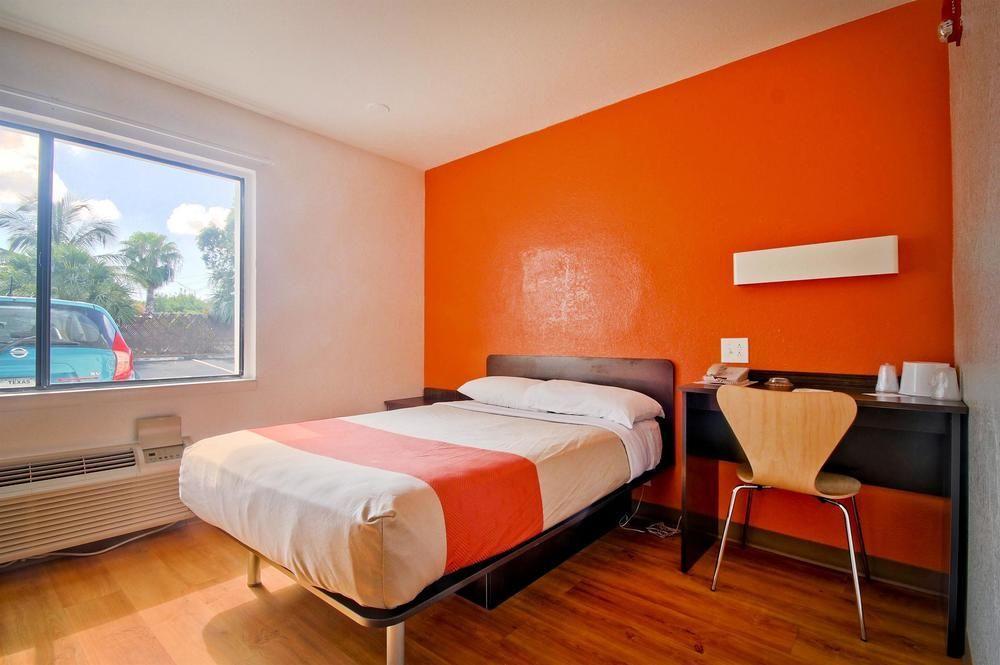 Motel 6-Fort Lauderdale, Fl ภายนอก รูปภาพ