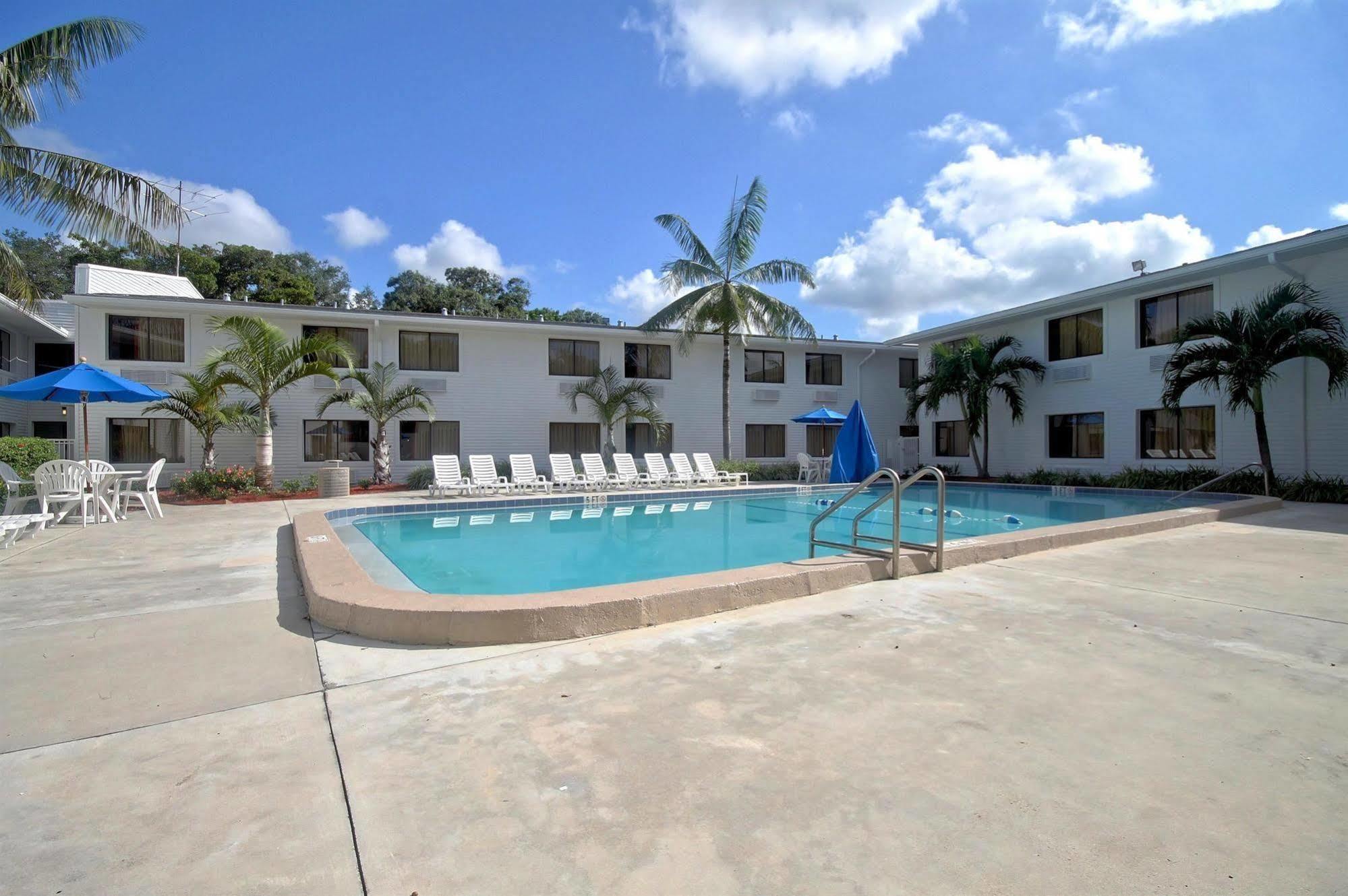 Motel 6-Fort Lauderdale, Fl ภายนอก รูปภาพ