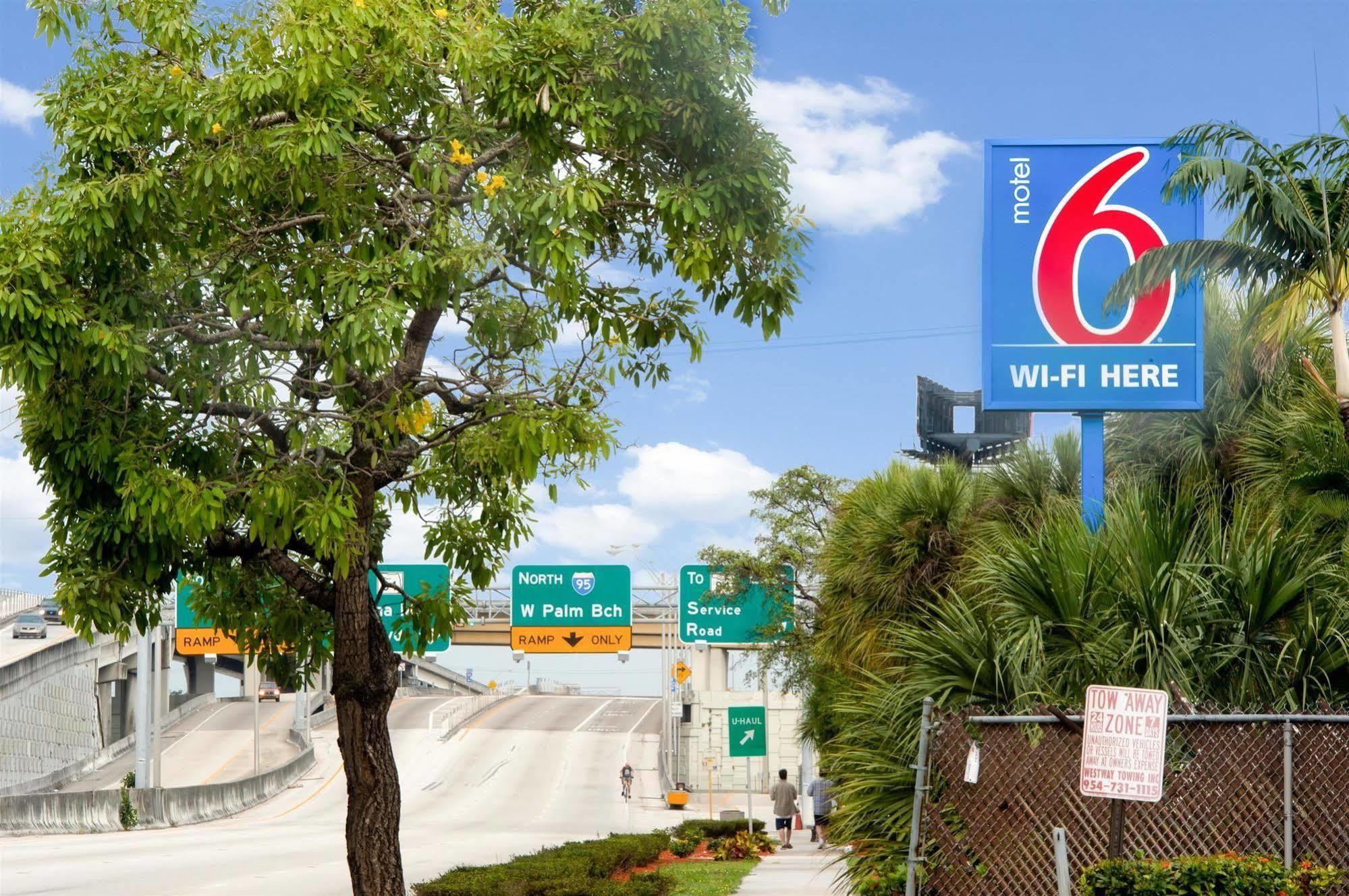 Motel 6-Fort Lauderdale, Fl ภายนอก รูปภาพ